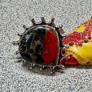 Ethnic Spiny oyster Elegant Red and Black Stone Silver Ring